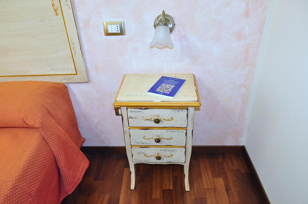 Stupor Mundi Bed And Breakfast Palermo Bilik gambar