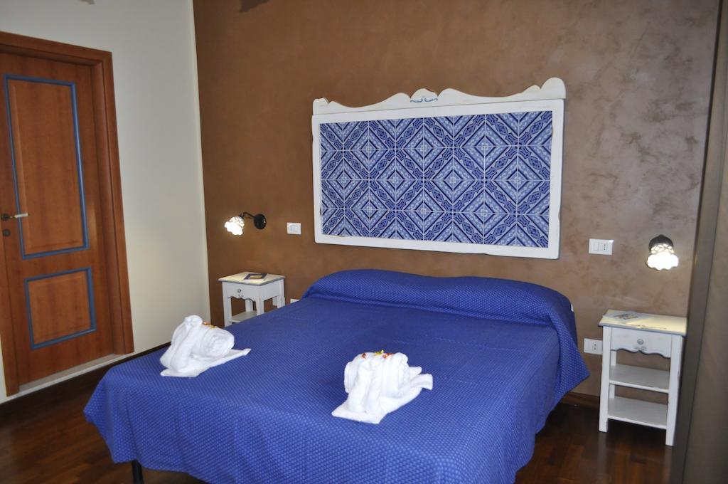 Stupor Mundi Bed And Breakfast Palermo Bilik gambar